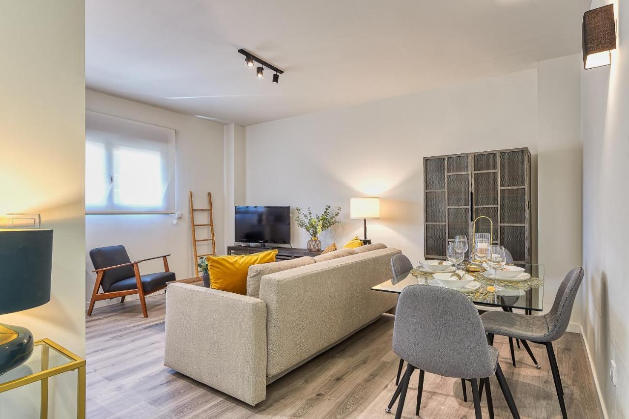 Ab Vialia Estacion Suitemalaga - Parking المظهر الخارجي الصورة